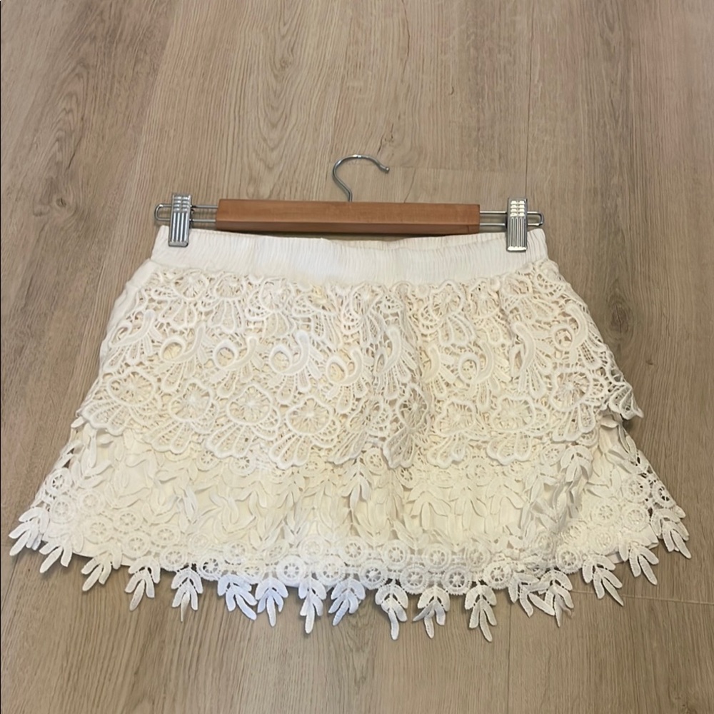 Chic Cream Lace Women Skort - Picture 1 of 3